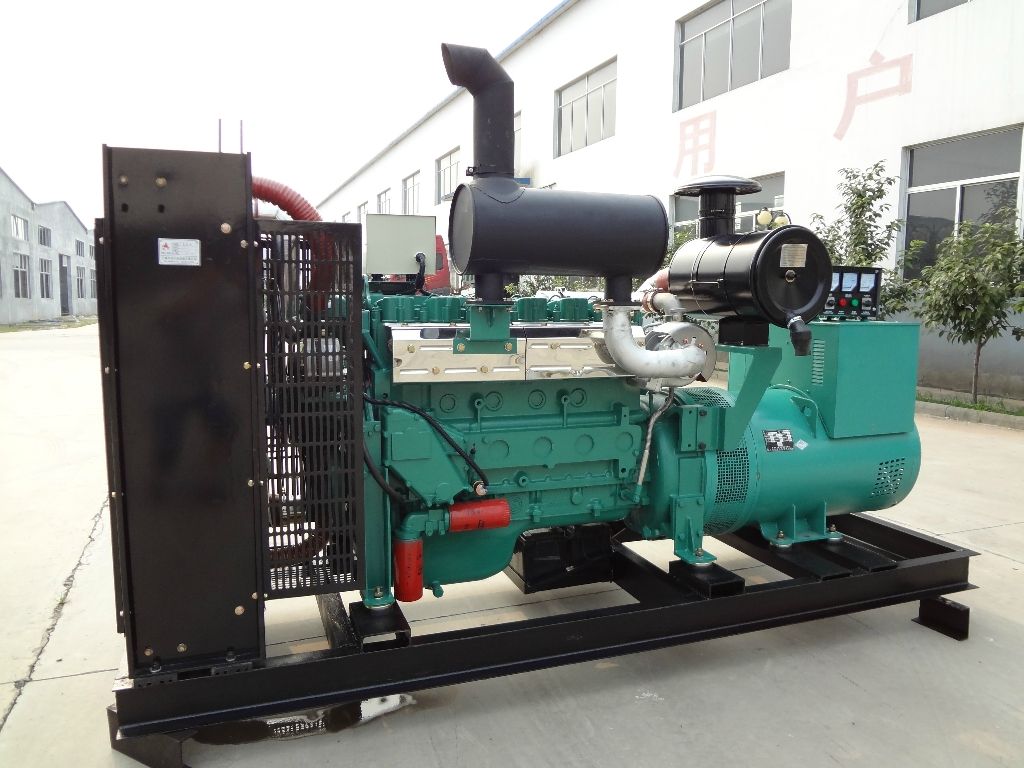 海口永利玻璃厂采购一台650KW康明斯发电机组