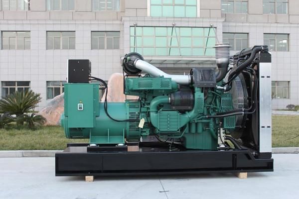 甘肃康明斯发电机组厂家KTA38-G9成功出厂